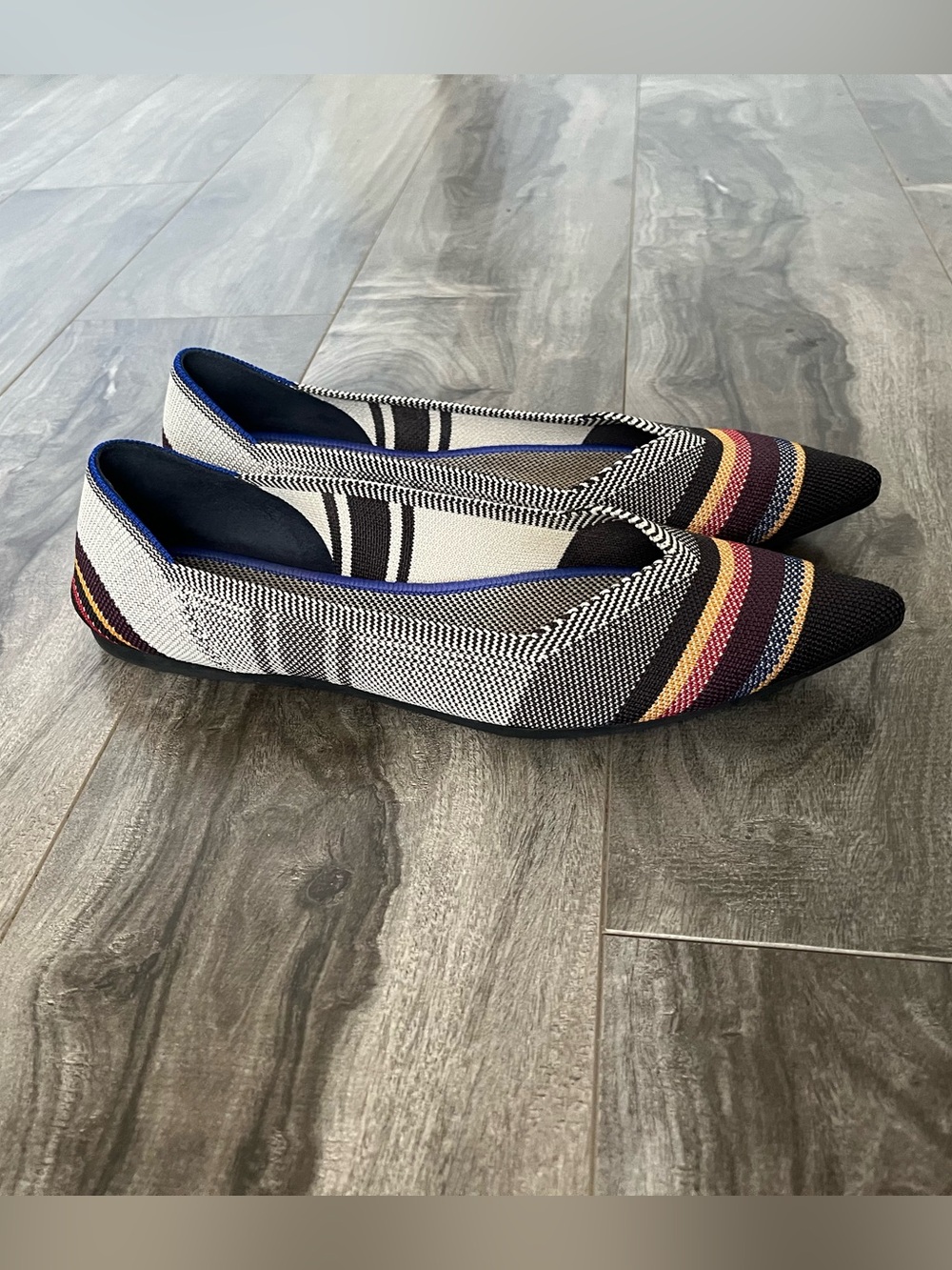 Rothy's Inverse Stripe Points - Picture 4 of 10